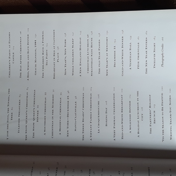 Signed 1996 John Loring Tiffany Christmas Vintage Coffee Table Book - Picture 7 of 9